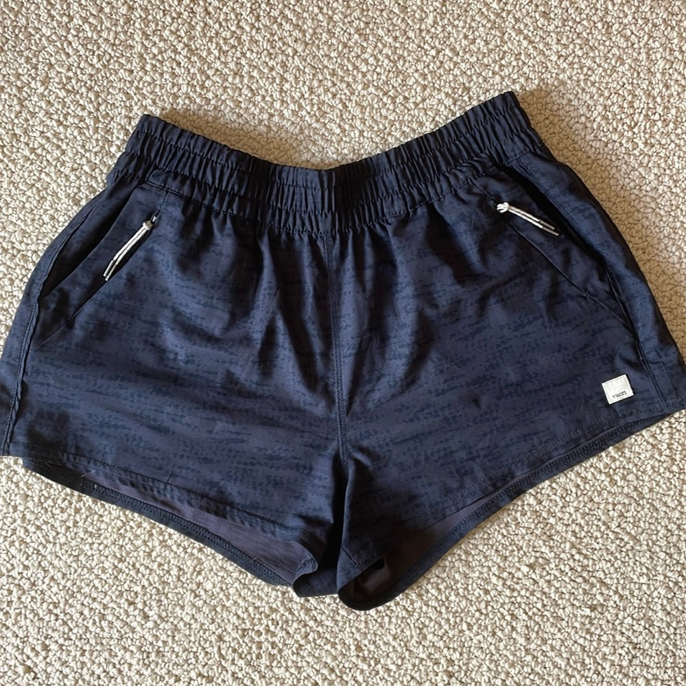 Vuori Dash women’s running shorts